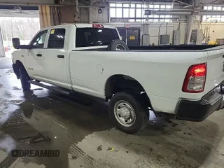 2022 Ram 2500 Tradesman with VIN 3C6UR5HJ8NG321800, listed as a IAAI auction lot 42013649 with 34,507 mi miles. Bid and sale history available at carsss.com. Image 1.