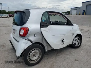 2016 Smart fortwo Passion with VIN WMEFJ5DAXGK084125, listed as a Copart auction lot 59374855 with 63,826 mi miles and Salvage title. Bid and sale history available at DreamBid. Image 3.