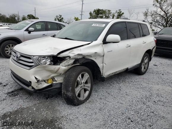 2013 Toyota Highlander Limited with VIN 5TDYK3EH1DS112922, listed as a Copart auction lot 51876665 with 122,583 mi miles and Salvage Title. Bid and sale history available at carsss.com. Image 1.