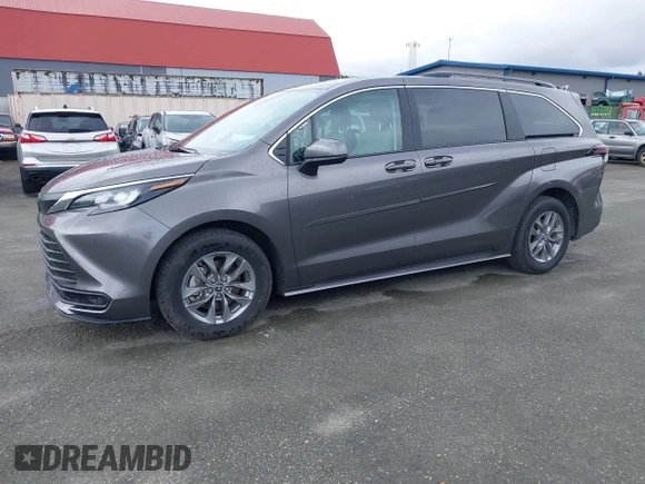 2024 Toyota Sienna LE with VIN 5TDKSKFC6RS140774, listed as a IAAI auction lot 41991677 with 5,433 mi miles. Bid and sale history available at carsss.com. Image 17.