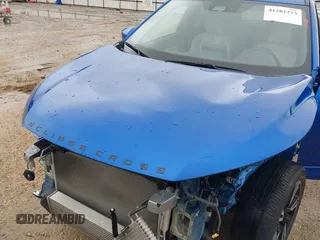 2024 Mitsubishi Eclipse Cross SE z VIN JA4ATWAA5RZ001492, wystawiony jako IAAI lot #41281253 z przebiegiem 25 221 mil mil oraz . Historia ofert i sprzedaży dostępna na DreamBid. Obrazek 10.
