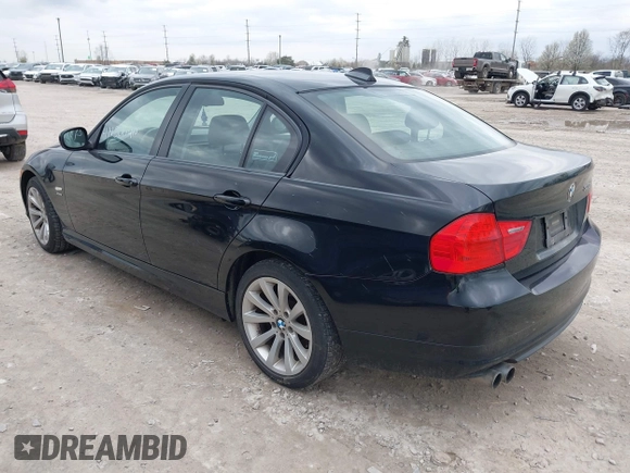 2011 BMW 3 Series 328i xDrive with VIN WBAPK7C50BA816306, listed as a IAAI auction lot 41950040 with 243,166 mi miles. Bid and sale history available at carsss.com. Image 3.