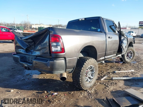 2019 Ram 2500 Big Horn with VIN 3C6UR5DJ8KG664298, listed as a IAAI auction lot 41181210 with 13,801 mi miles and . Bid and sale history available at DreamBid. Image 4.