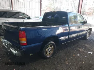 2002 Chevrolet Silverado 1500 LS with VIN 2GCEC19V621280774, listed as a IAAI auction lot 40976003 with 354,600 mi miles and . Bid and sale history available at DreamBid. Image 4.