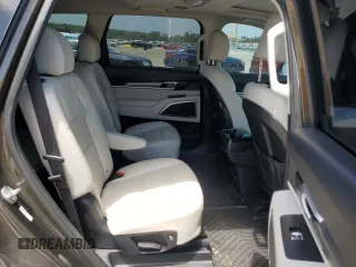 2020 Kia Telluride S with VIN 5XYP64HC1LG091796, listed as a Copart auction lot 61948035 with 88,649 mi miles and Salvage title. Bid and sale history available at DreamBid. Image 11.