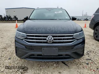 2023 Volkswagen Tiguan S z VIN 3VVRB7AX2PM038005, wystawiony jako Copart lot #43600715 z przebiegiem 23 498 mil mil oraz Szkoda całkowita • Salvage title. Historia ofert i sprzedaży dostępna na DreamBid. Obrazek 5.