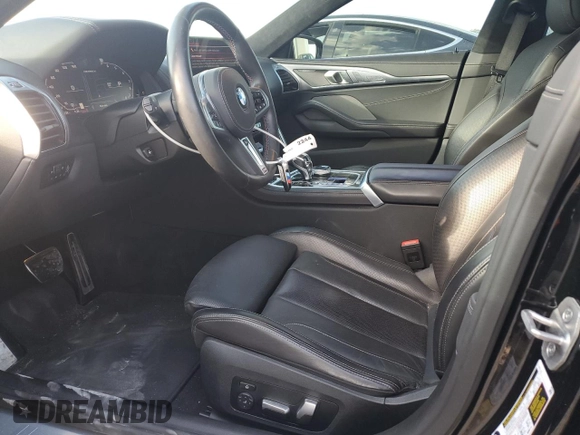2023 BMW 8 Series M850i z VIN WBAGV8C02PCK67527, wystawiony jako Copart lot #80470154 z przebiegiem 17 873 mil mil oraz Szkoda całkowita • Salvage title. Historia ofert i sprzedaży dostępna na DreamBid. Obrazek 7.