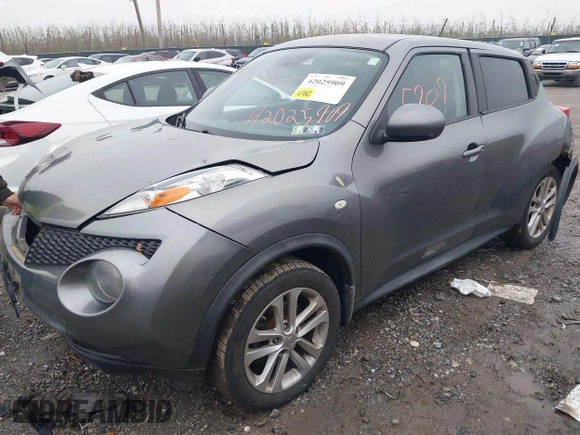 2011 Nissan Juke SL with VIN JN8AF5MV6BT007384, listed as a IAAI auction lot 42025909 with 202,840 mi miles. Bid and sale history available at carsss.com. Image 17.