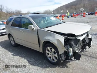 2007 Cadillac SRX with VIN 1GYEE63A670135714, listed as a IAAI auction lot 41876168 with 150,648 mi miles. Bid and sale history available at carsss.com. Image 1.