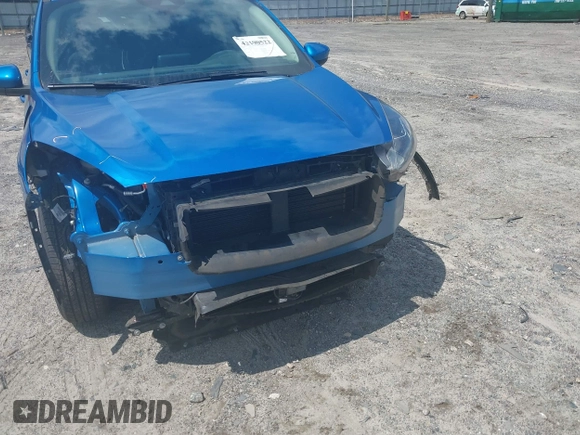 2020 Ford Escape SE with VIN 1FMCU0G61LUB55743, listed as a IAAI auction lot 42190522 with 76,919 mi miles and . Bid and sale history available at DreamBid. Image 6.