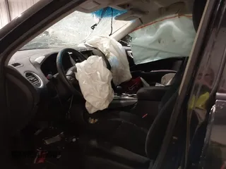2016 Nissan Pathfinder SL z VIN 5N1AR2MM4GC660727, wystawiony jako IAAI lot #41834916 z przebiegiem Nie podano mil oraz . Historia ofert i sprzedaży dostępna na DreamBid. Obrazek 5.