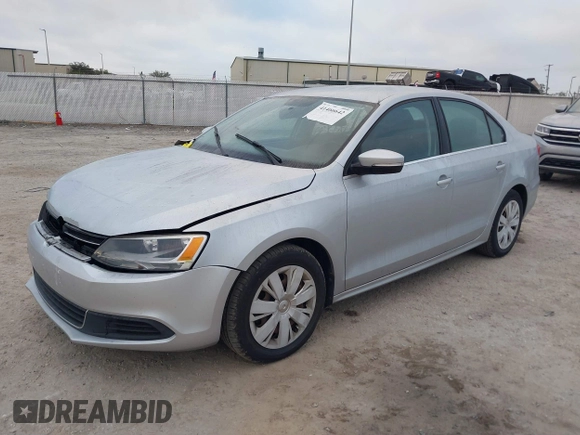 2013 Volkswagen Jetta SE with VIN 3VWDX7AJ0DM384908, listed as a IAAI auction lot 41466642 with 92,131 mi miles and . Bid and sale history available at DreamBid. Image 2.