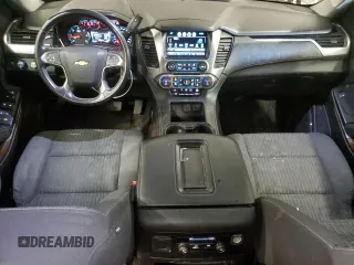 2018 Chevrolet Tahoe LS z VIN 1GNSKAKC0JR258071, wystawiony jako Copart lot #49054535 z przebiegiem 136 406 mil mil oraz Szkoda całkowita • Salvage title. Historia ofert i sprzedaży dostępna na DreamBid. Obrazek 8.