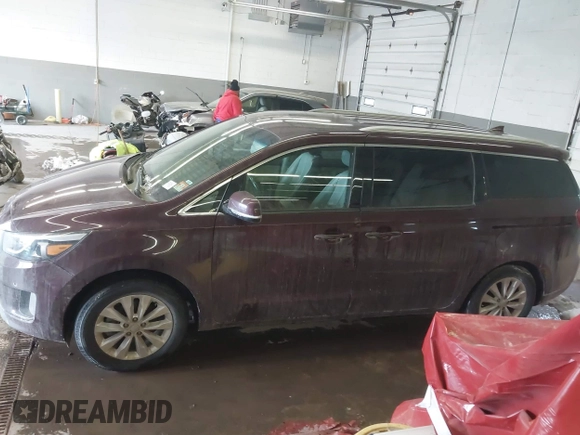 2017 Kia Sedona EX with VIN KNDMC5C1XH6292548, listed as a IAAI auction lot 41326653 with 121,491 mi miles. Bid and sale history available at carsss.com. Image 15.