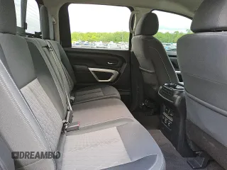 2022 Nissan Titan SV with VIN 1N6AA1ED8NN102141, listed as a Copart auction lot 56734745 with 44,379 mi miles and Clean title. Bid and sale history available at DreamBid. Image 10.