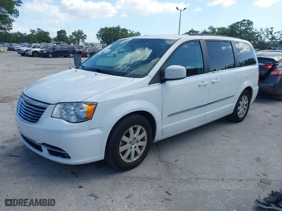 2015 Chrysler Town & Country Touring with VIN 2C4RC1BGXFR588034, listed as a IAAI auction lot 41975465 with 116,440 mi miles. Bid and sale history available at carsss.com. Image 2.