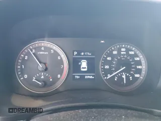 2020 Hyundai Tucson SEL z VIN KM8J33AL4LU204766, wystawiony jako Copart lot #51225535 z przebiegiem 20 968 mil mil oraz Nie do naprawy • Non repairable. Historia ofert i sprzedaży dostępna na DreamBid. Obrazek 9.