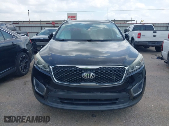 2016 Kia Sorento LX z VIN 5XYPGDA50GG112670, wystawiony jako IAAI lot #42170870 z przebiegiem 165 053 mil mil oraz . Historia ofert i sprzedaży dostępna na DreamBid. Obrazek 12.