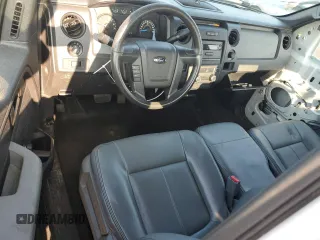2013 Ford F-150 XL с VIN 1FTMF1CM4DKG33728, выставлен на аукционе Copart как лот 64748875 с пробегом 61 417 миль миль и Списание • Salvage title. История ставок и продаж доступна на DreamBid. Изображение 8.