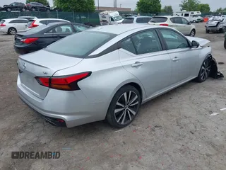 2019 Nissan Altima SR z VIN 1N4BL4CVXKC125920, wystawiony jako IAAI lot #42186653 z przebiegiem 101 245 mil mil oraz . Historia ofert i sprzedaży dostępna na DreamBid. Obrazek 4.