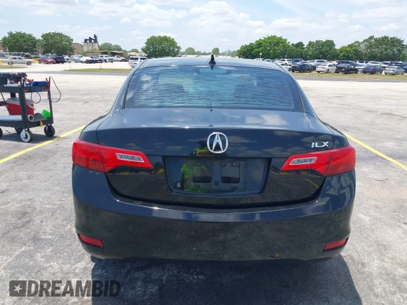 2013 Acura ILX Technology z VIN 19VDE1F72DE014291, wystawiony jako IAAI lot #42221550 z przebiegiem 134 825 mil mil oraz . Historia ofert i sprzedaży dostępna na DreamBid. Obrazek 17.