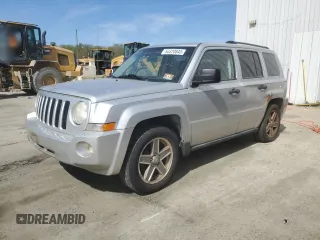 2007 Jeep Patriot Sport z VIN 1J8FF28W67D297946, wystawiony jako Copart lot #54320845 z przebiegiem 161 279 mil mil oraz Czysty tytuł • Clean title. Historia ofert i sprzedaży dostępna na DreamBid. Obrazek 1.