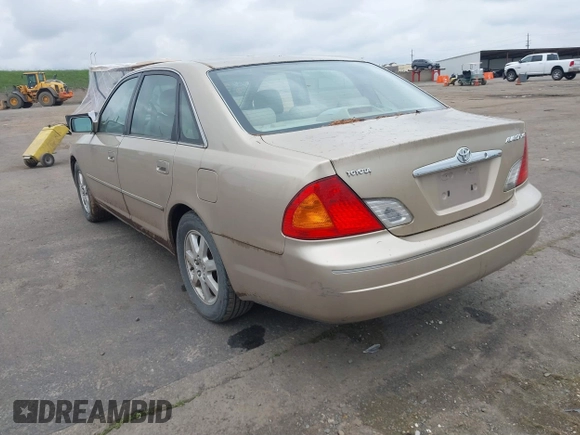 2001 Toyota Avalon XL w/Bucket Seats with VIN 4T1BF28B91U173868, listed as a IAAI auction lot 41721904 with 325,097 mi miles. Bid and sale history available at carsss.com. Image 3.