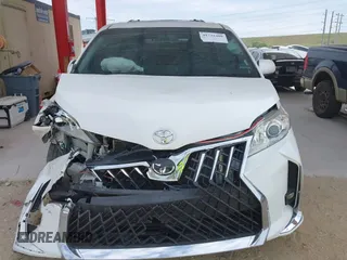 2017 Toyota Sienna XLE Auto Access Seat with VIN 5TDYZ3DC5HS850682, listed as a IAAI auction lot 41732480 with 200,257 mi miles and . Bid and sale history available at DreamBid. Image 12.