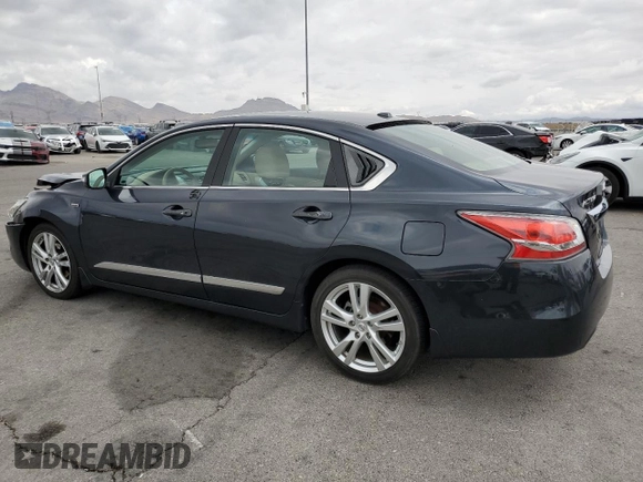 2015 Nissan Altima SL with VIN 1N4BL3AP2FC178289, listed as a Copart auction lot 55758775 with 172,017 mi miles and Salvage title. Bid and sale history available at DreamBid. Image 2.