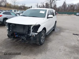 2019 Ford Expedition XLT with VIN 1FMJU1JT9KEA80164, listed as a IAAI auction lot 41907871 with 28,407 mi miles. Bid and sale history available at carsss.com. Image 2.