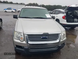 2007 Ford Explorer XLT with VIN 1FMEU63E27UB87065, listed as a IAAI auction lot 41572446 with 200,205 mi miles. Bid and sale history available at carsss.com. Image 12.
