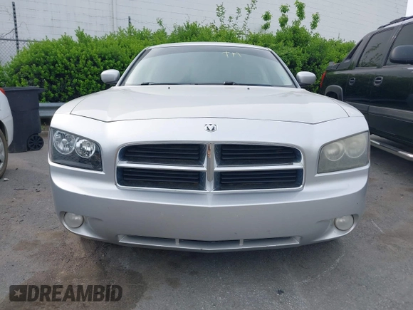 2010 Dodge Charger SXT with VIN 2B3CA3CV0AH287289, listed as a IAAI auction lot 42036118 with 283,080 mi miles. Bid and sale history available at carsss.com. Image 6.
