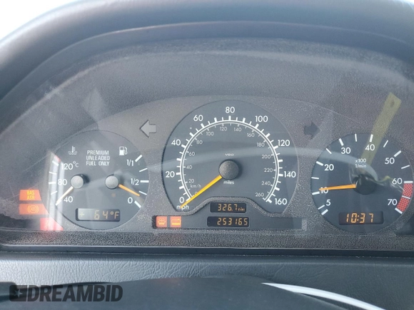 1998 Mercedes-Benz C 230/260/280/320 z VIN WDBHA29G0WF679266, wystawiony jako Copart lot #86760014 z przebiegiem 253 165 mil mil oraz Szkoda całkowita • Salvage title. Historia ofert i sprzedaży dostępna na DreamBid. Obrazek 9.