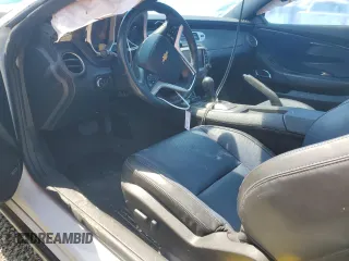 2014 Chevrolet Camaro LT z VIN 2G1FC1E39E9242379, wystawiony jako Copart lot #48046105 z przebiegiem 88 758 mil mil oraz Szkoda całkowita • Salvage title. Historia ofert i sprzedaży dostępna na DreamBid. Obrazek 8.