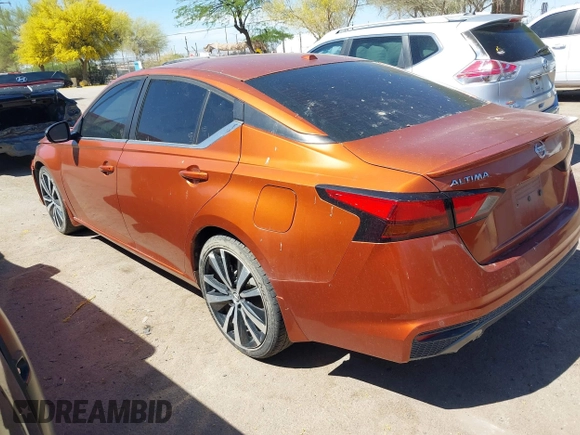 2020 Nissan Altima SR z VIN 1N4BL4CV8LC138070, wystawiony jako IAAI lot #42109576 z przebiegiem Nie podano mil oraz . Historia ofert i sprzedaży dostępna na DreamBid. Obrazek 3.