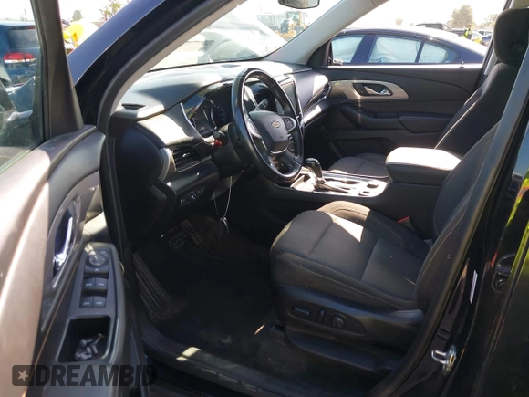 2019 Chevrolet Traverse LT Cloth z VIN 1GNEVGKW7KJ208656, wystawiony jako IAAI lot #42373422 z przebiegiem 132 863 mil mil oraz . Historia ofert i sprzedaży dostępna na DreamBid. Obrazek 5.