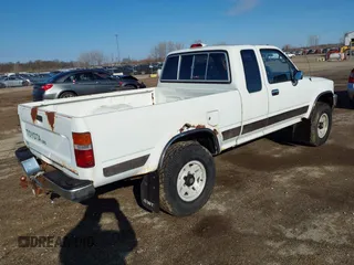 1994 Toyota Pickup SR5 z VIN JT4VN13G3R5138301, wystawiony jako IAAI lot #41871065 z przebiegiem 181 040 mil mil oraz . Historia ofert i sprzedaży dostępna na DreamBid. Obrazek 4.