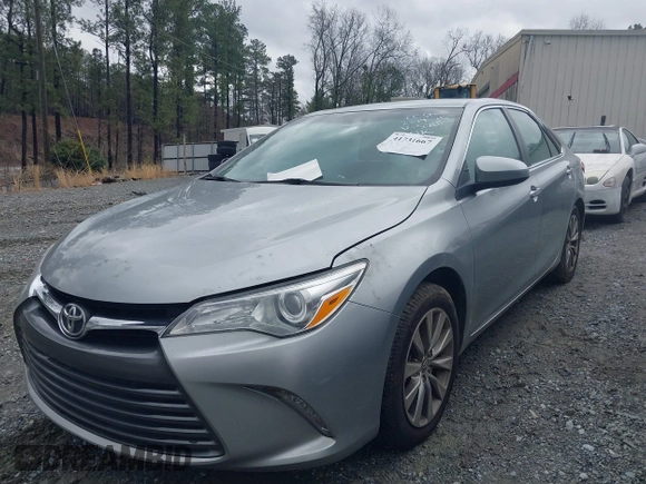 2015 Toyota Camry XLE with VIN 4T1BF1FKXFU955780, listed as a IAAI auction lot 41731667 with 210,750 mi miles and . Bid and sale history available at DreamBid. Image 2.