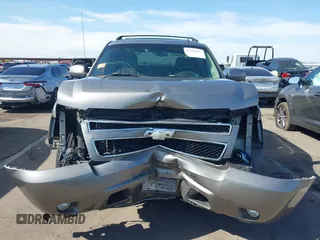 2007 Chevrolet Avalanche LS with VIN 3GNEC12017G113629, listed as a IAAI auction lot 42189684 with 122,771 mi miles and . Bid and sale history available at DreamBid. Image 6.