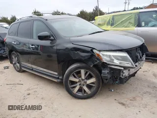 2013 Nissan Pathfinder SV with VIN 5N1AR2MMXDC668780, listed as a IAAI auction lot 41160795 with 158,610 mi miles. Bid and sale history available at carsss.com. Image 1.