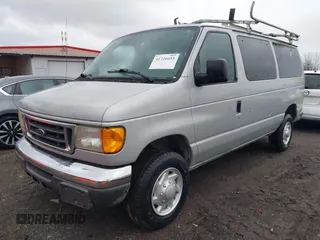2007 Ford Econoline Passenger XL with VIN 1FBNE31L97DA19249, listed as a IAAI auction lot 41726653 with 114,141 mi miles. Bid and sale history available at carsss.com. Image 2.