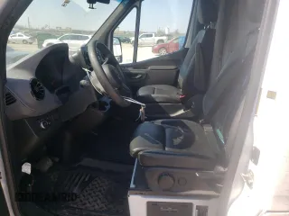 2021 Mercedes-Benz Sprinter with VIN W1Y4EDHY1MT059255, listed as a Copart auction lot 44941404 with 350,725 mi miles and Salvage Title. Bid and sale history available at DreamBid. Image 7.