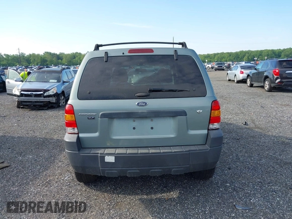 2005 Ford Escape XLT с VIN 1FMYU93165KB95125, выставлен на аукционе IAAI как лот 42227060 с пробегом 122 117 миль миль и . История ставок и продаж доступна на DreamBid. Изображение 17.