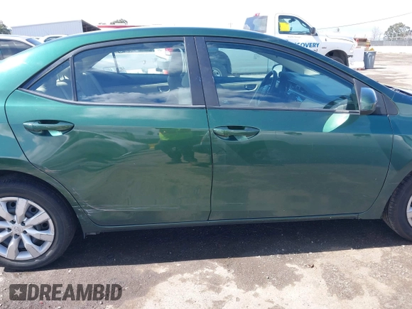 2015 Toyota Corolla L z VIN 5YFBURHE1FP331590, wystawiony jako IAAI lot #41827268 z przebiegiem 82 457 mil mil oraz . Historia ofert i sprzedaży dostępna na DreamBid. Obrazek 13.