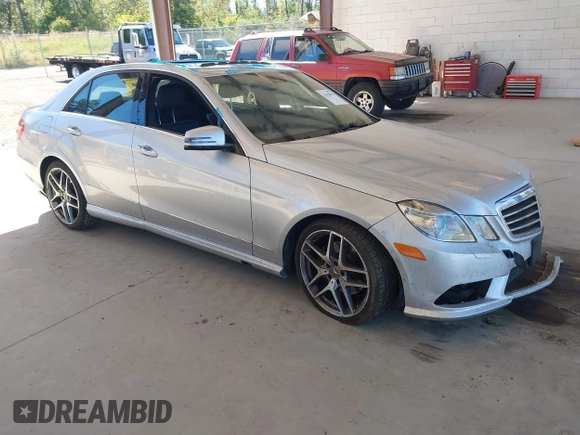 2010 Mercedes-Benz E 350 Luxury with VIN WDDHF8HB7AA074586, listed as a IAAI auction lot 42628056 with 94,330 mi miles and . Bid and sale history available at DreamBid. Image 1.