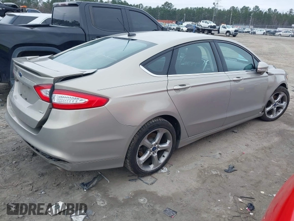 2015 Ford Fusion SE with VIN 3FA6P0H7XFR220297, listed as a IAAI auction lot 41543881 with 90,309 mi miles. Bid and sale history available at carsss.com. Image 4.