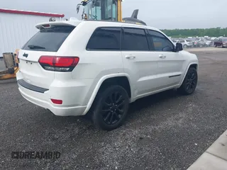 2019 Jeep Grand Cherokee Upland with VIN 1C4RJFAG5KC589793, listed as a IAAI auction lot 42189408 with 175,841 mi miles and . Bid and sale history available at DreamBid. Image 4.