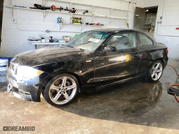 2009 BMW 1 Series 135i with VIN WBAUC735X9VK95095, listed as a Copart auction lot 41905345 with 119,565 mi miles and Salvage Title. Bid and sale history available at carsss.com. Image 1.