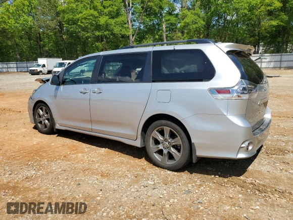 2020 Toyota Sienna SE with VIN 5TDXZ3DC8LS059454, listed as a Copart auction lot 51677934 with 31,414 mi miles and Salvage Title. Bid and sale history available at carsss.com. Image 2.