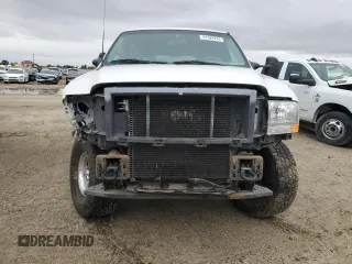 2001 Ford Excursion XLT с VIN 1FMNU40F11EB23604, выставлен на аукционе Copart как лот 81528794 с пробегом 196 555 миль миль и Списание • Salvage title. История ставок и продаж доступна на DreamBid. Изображение 5.